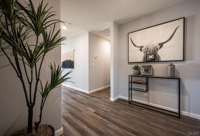 1223 Billingsley Street, Hanford, CA 93230