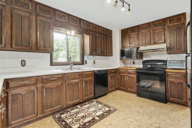 5385 Saint Joseph Avenue, Stevensville, MI 49127