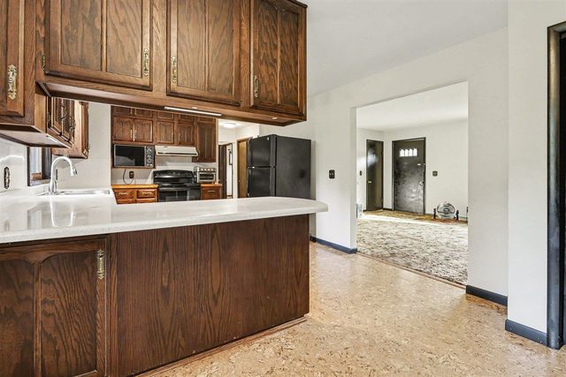 5385 Saint Joseph Avenue, Stevensville, MI 49127