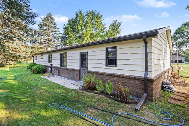 5385 Saint Joseph Avenue, Stevensville, MI 49127