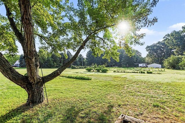 5385 Saint Joseph Avenue, Stevensville, MI 49127