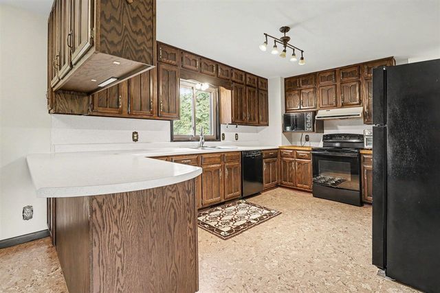 5385 Saint Joseph Avenue, Stevensville, MI 49127