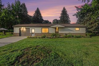 5385 Saint Joseph Avenue, Stevensville, MI 49127