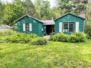 64 Hadley, South Hadley, MA 01075