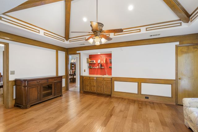 2509 Fox Glenn Circle, Bedford, TX 76021