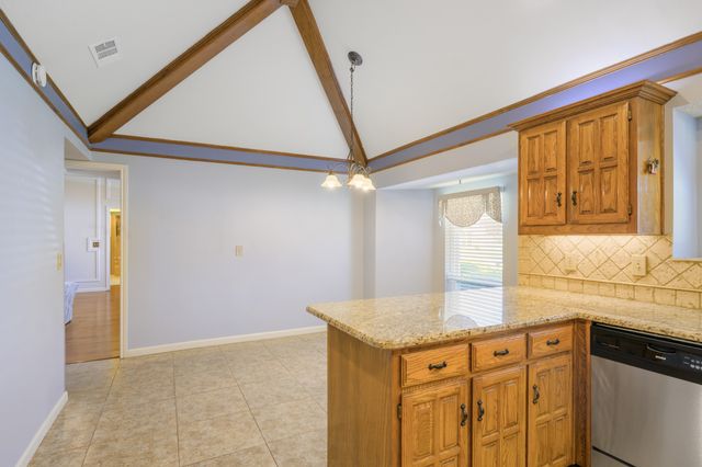 2509 Fox Glenn Circle, Bedford, TX 76021