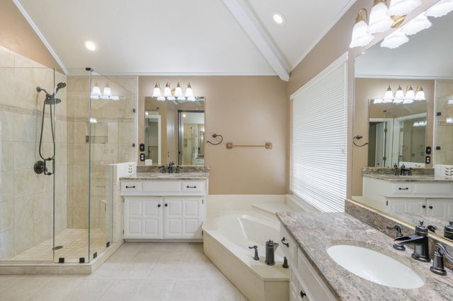 2509 Fox Glenn Circle, Bedford, TX 76021