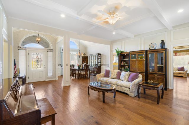 2509 Fox Glenn Circle, Bedford, TX 76021