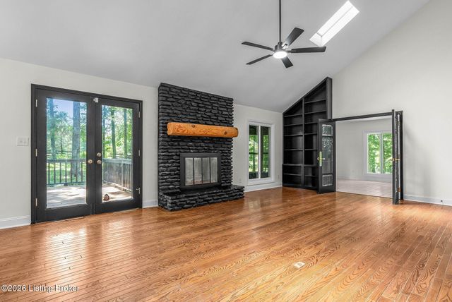 1408 S Pope Lick Rd, Louisville, KY 40299