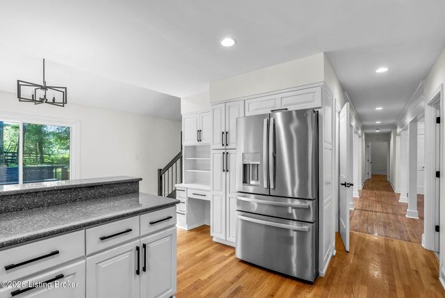 1408 S Pope Lick Rd, Louisville, KY 40299