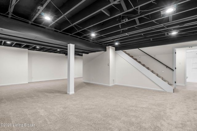 1408 S Pope Lick Rd, Louisville, KY 40299
