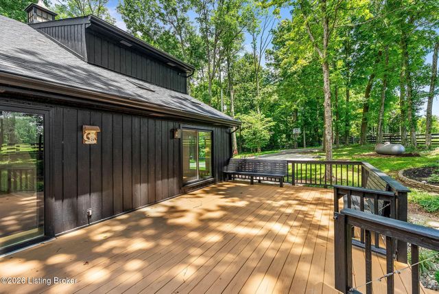 1408 S Pope Lick Rd, Louisville, KY 40299