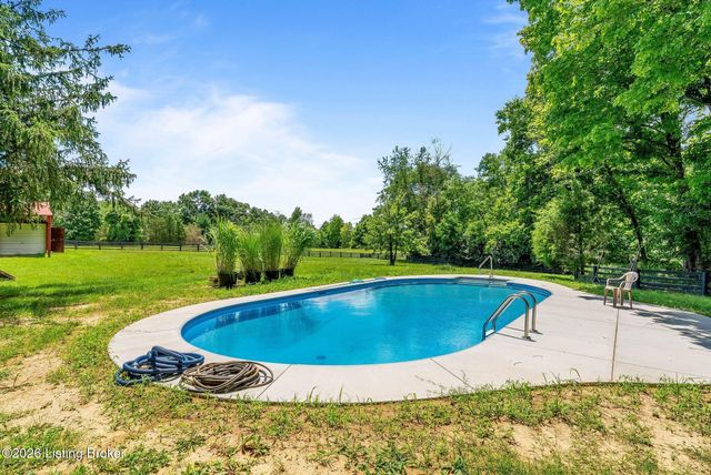 1408 S Pope Lick Rd, Louisville, KY 40299