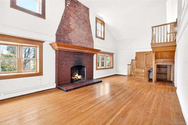 24 Old Knollwood Road, White Plains, NY 10607