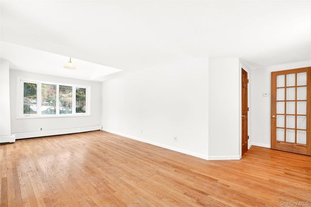 24 Old Knollwood Road, White Plains, NY 10607