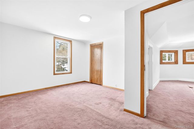 24 Old Knollwood Road, White Plains, NY 10607