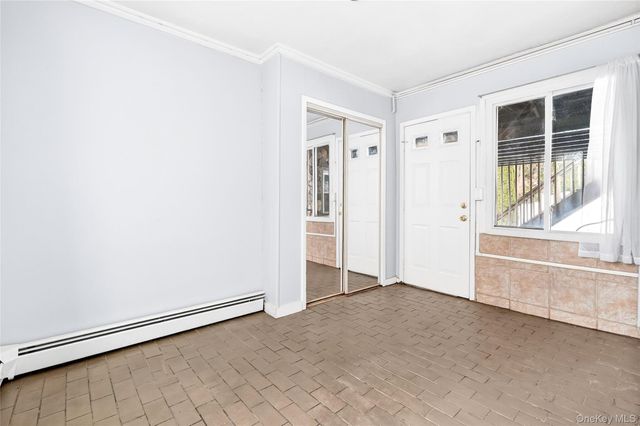 24 Old Knollwood Road, White Plains, NY 10607