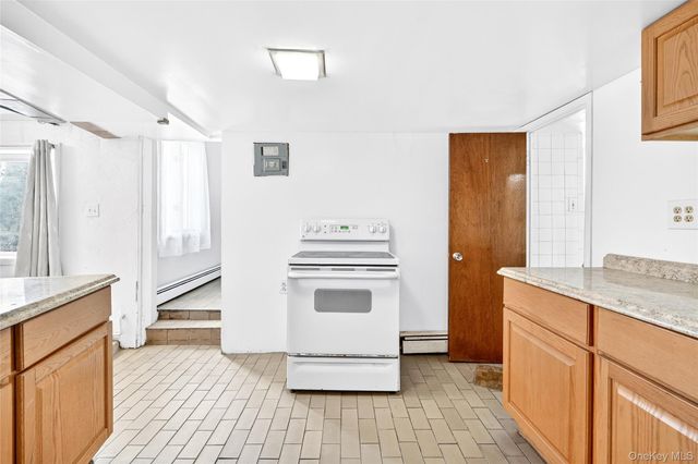 24 Old Knollwood Road, White Plains, NY 10607