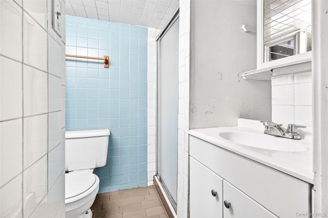 24 Old Knollwood Road, White Plains, NY 10607