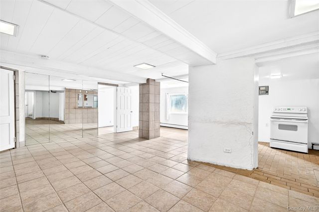 24 Old Knollwood Road, White Plains, NY 10607