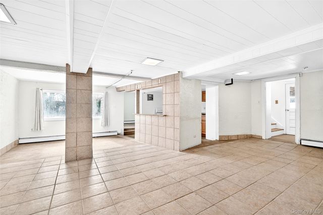 24 Old Knollwood Road, White Plains, NY 10607