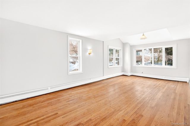 24 Old Knollwood Road, White Plains, NY 10607