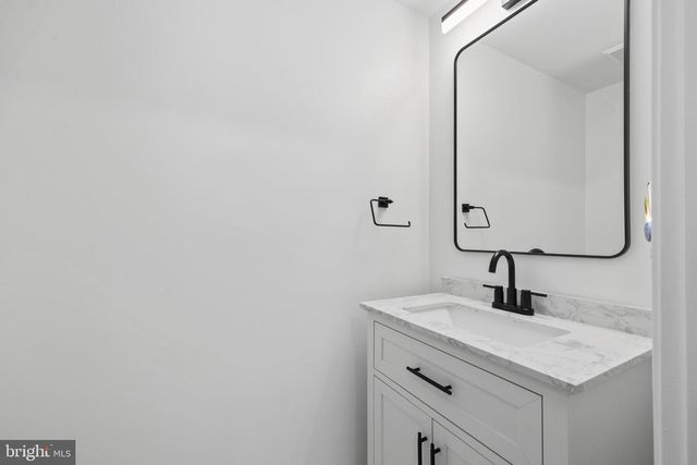 6527 COACHLEIGH WAY, Alexandria, VA 22315
