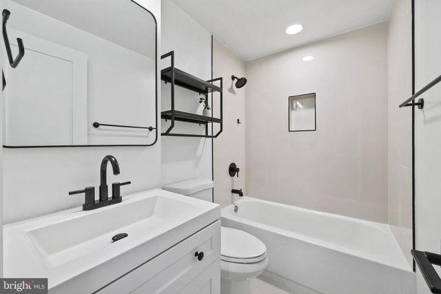 6527 COACHLEIGH WAY, Alexandria, VA 22315