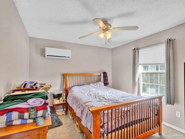 1984 Ambassador Dr, Gulf Breeze, FL 32563