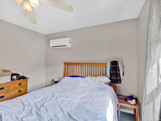 1984 Ambassador Dr, Gulf Breeze, FL 32563