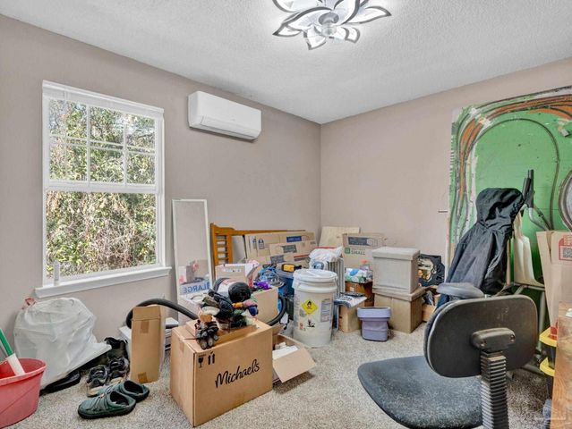 1984 Ambassador Dr, Gulf Breeze, FL 32563