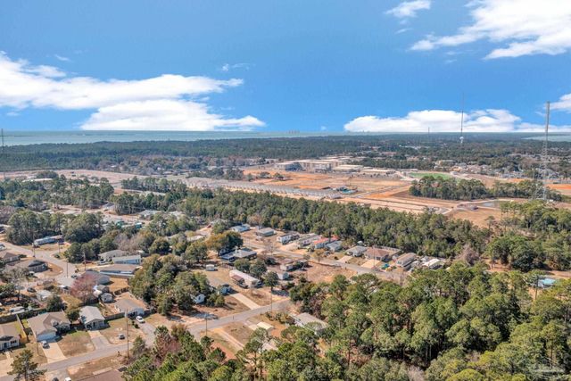 1984 Ambassador Dr, Gulf Breeze, FL 32563