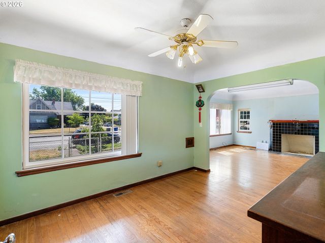 6305 N DENVER Ave, Portland, OR 97217