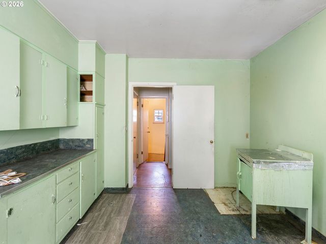 6305 N DENVER Ave, Portland, OR 97217