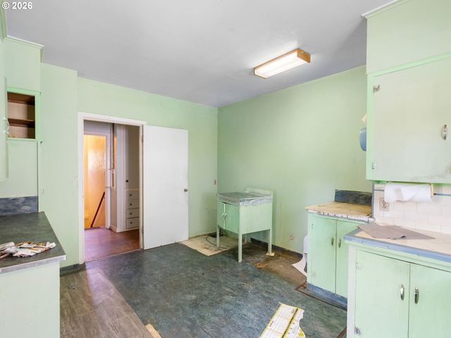 6305 N DENVER Ave, Portland, OR 97217