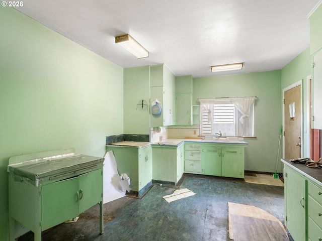 6305 N DENVER Ave, Portland, OR 97217