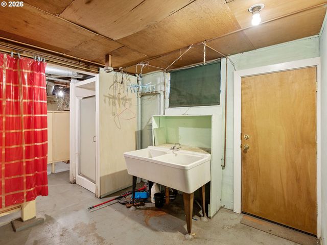 6305 N DENVER Ave, Portland, OR 97217