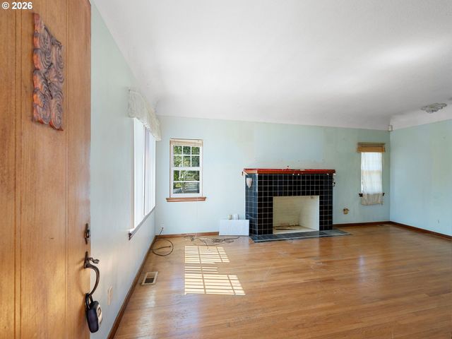 6305 N DENVER Ave, Portland, OR 97217