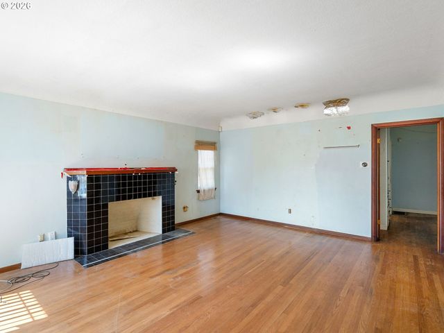 6305 N DENVER Ave, Portland, OR 97217