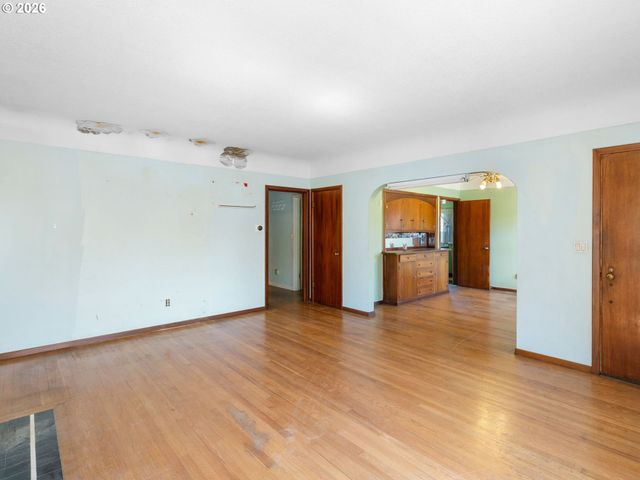 6305 N DENVER Ave, Portland, OR 97217