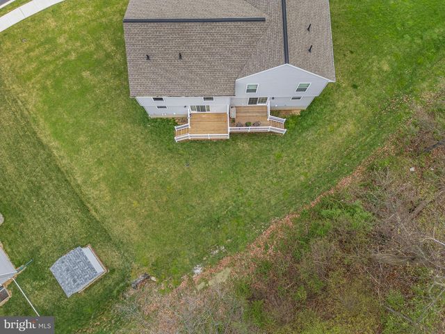 400 SMOKERING DR, Robesonia, PA 19551