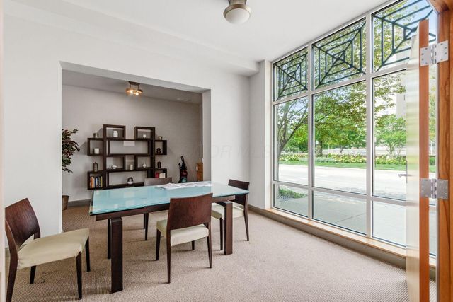 196 S Grant Avenue, 203, Columbus, OH 43215