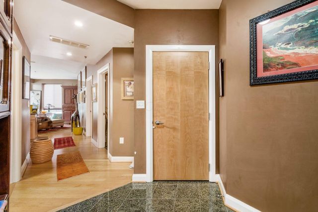 196 S Grant Avenue, 203, Columbus, OH 43215