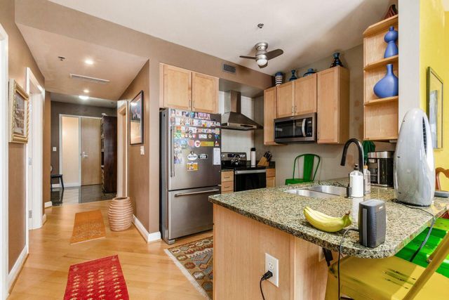 196 S Grant Avenue, 203, Columbus, OH 43215