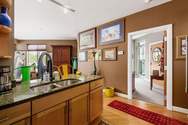 196 S Grant Avenue, 203, Columbus, OH 43215