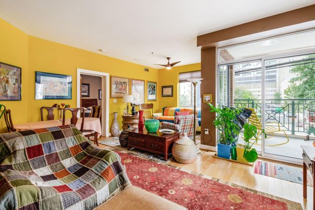196 S Grant Avenue, 203, Columbus, OH 43215