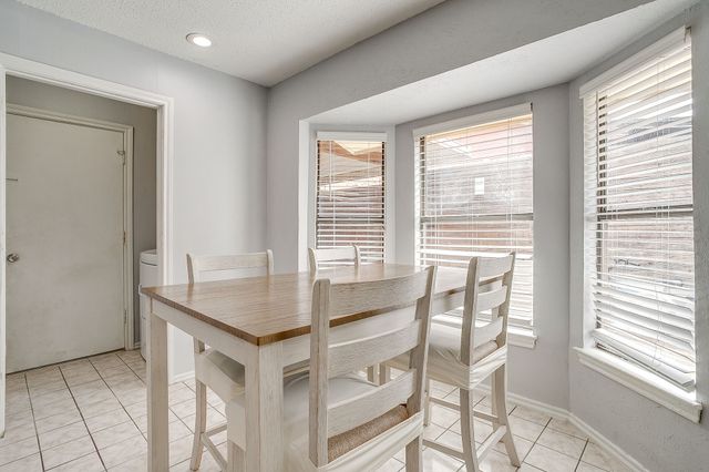 2421 Parkside Drive, Grand Prairie, TX 75052