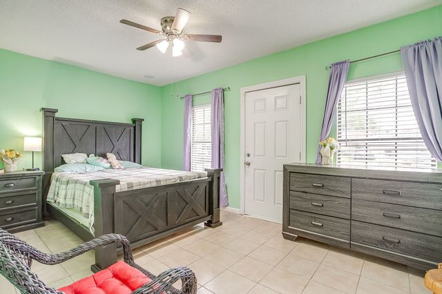2421 Parkside Drive, Grand Prairie, TX 75052