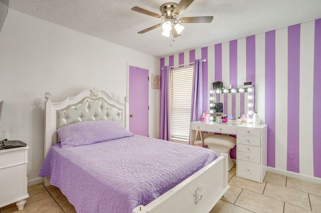 2421 Parkside Drive, Grand Prairie, TX 75052