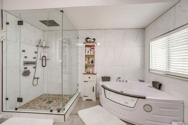 2421 Parkside Drive, Grand Prairie, TX 75052